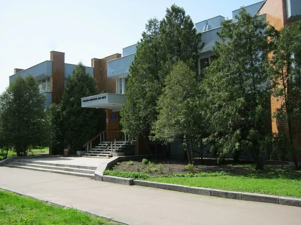 Черкаська обласна бібліотека для дітей — фото 2