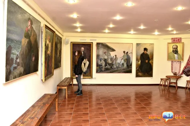 У черкаському музеї “Кобзаря” відкрилась виставка шедеврів українського живопису — фото 3