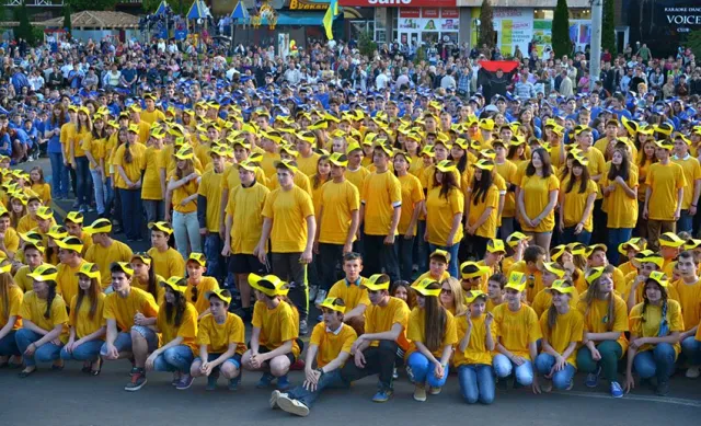 У Черкасах встановили рекорд України з присідання (Фоторепортаж) + (Відео) — фото 9