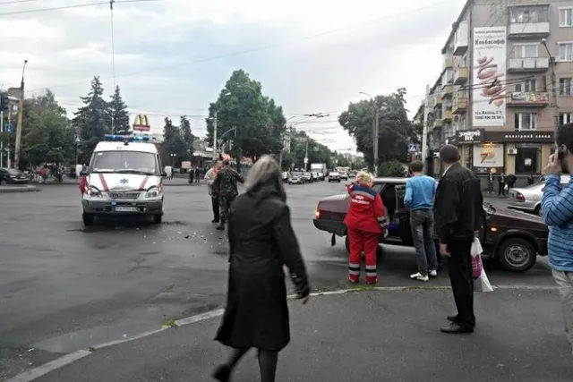 Самооборона не пропустила авто швидкої допомоги — фото 1
