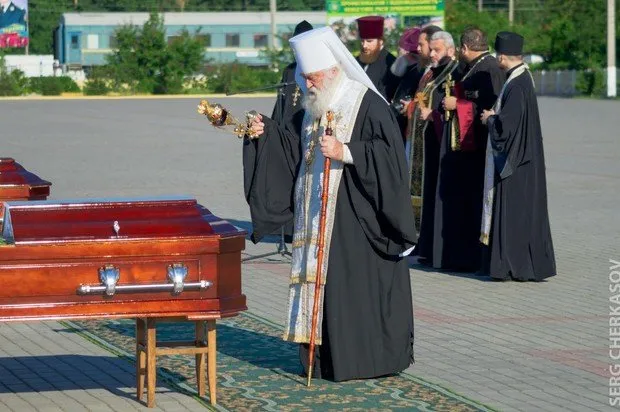 Сьогодні Черкащина попрощалася із загиблими прикордонниками (Фоторепортаж) — фото 6