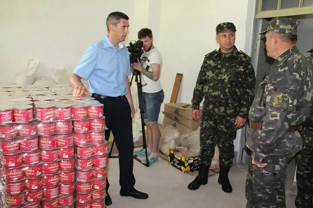Юрій Ткаченко привіз для батальйону «Черкаси» речі та продукти (Фото) + (Відео) — фото 2
