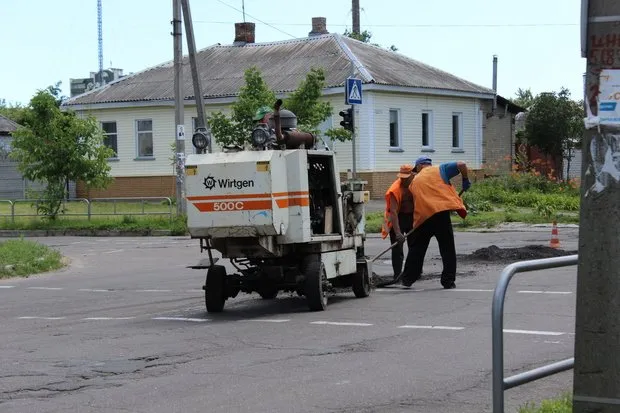 У місті Черкаси розпочався ямковий ремонт доріг — фото 1