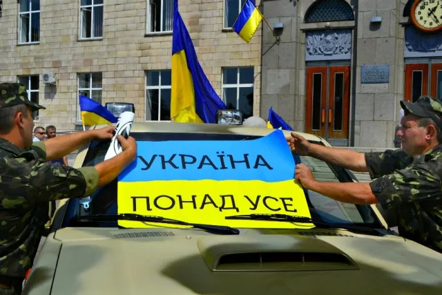 Батальйону територіальної оборони "Черкаси", передали шість автомобілів з номерапи «ПТН ПНХ» (Фото) — фото 2