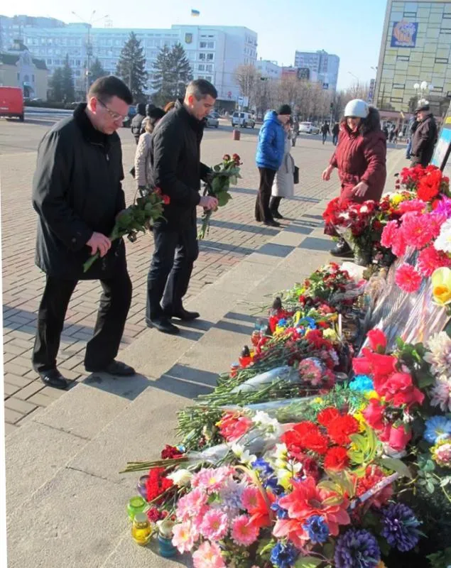 У Черкасах вшанували Героїв Небесної сотні — фото 1