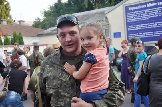 Черкаські правоохоронці повернулись із зони АТО (фото+відео) — фото 6
