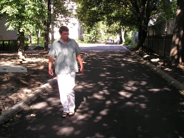 Мешканцям 10 багатоповерхівок нині роблять заасфальтований і освітлений проїзд до їхніх будинків — фото 1