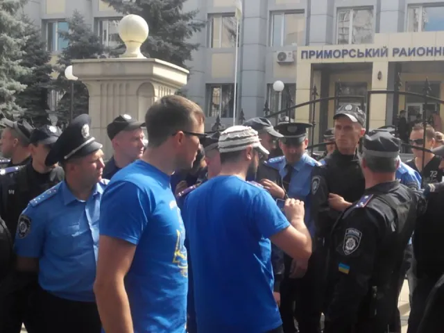 Черкаська делегація добивалась визволення із СІЗО громадського активіста — фото 2